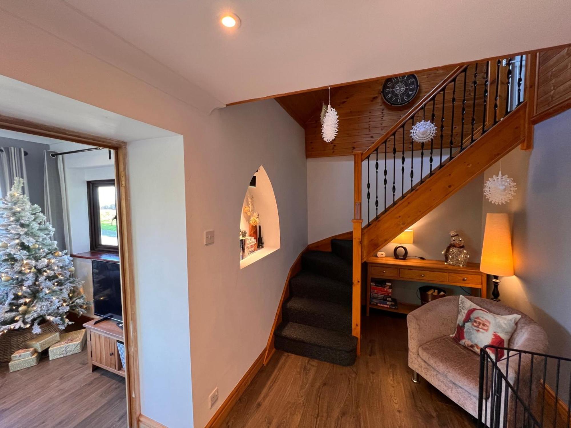 3 Bed Detached Cottage- Log Burner Mountain Views Beaumaris Exterior photo