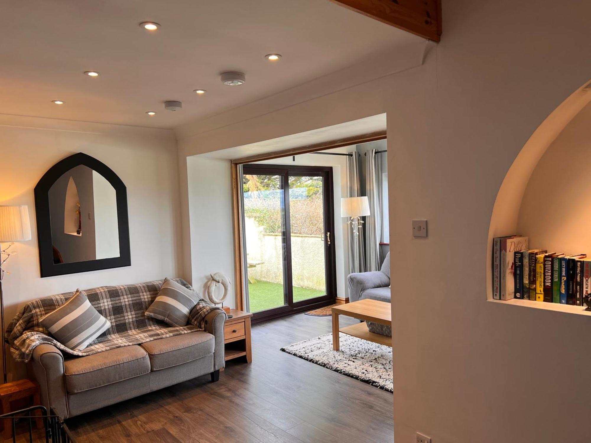 3 Bed Detached Cottage- Log Burner Mountain Views Beaumaris Exterior photo
